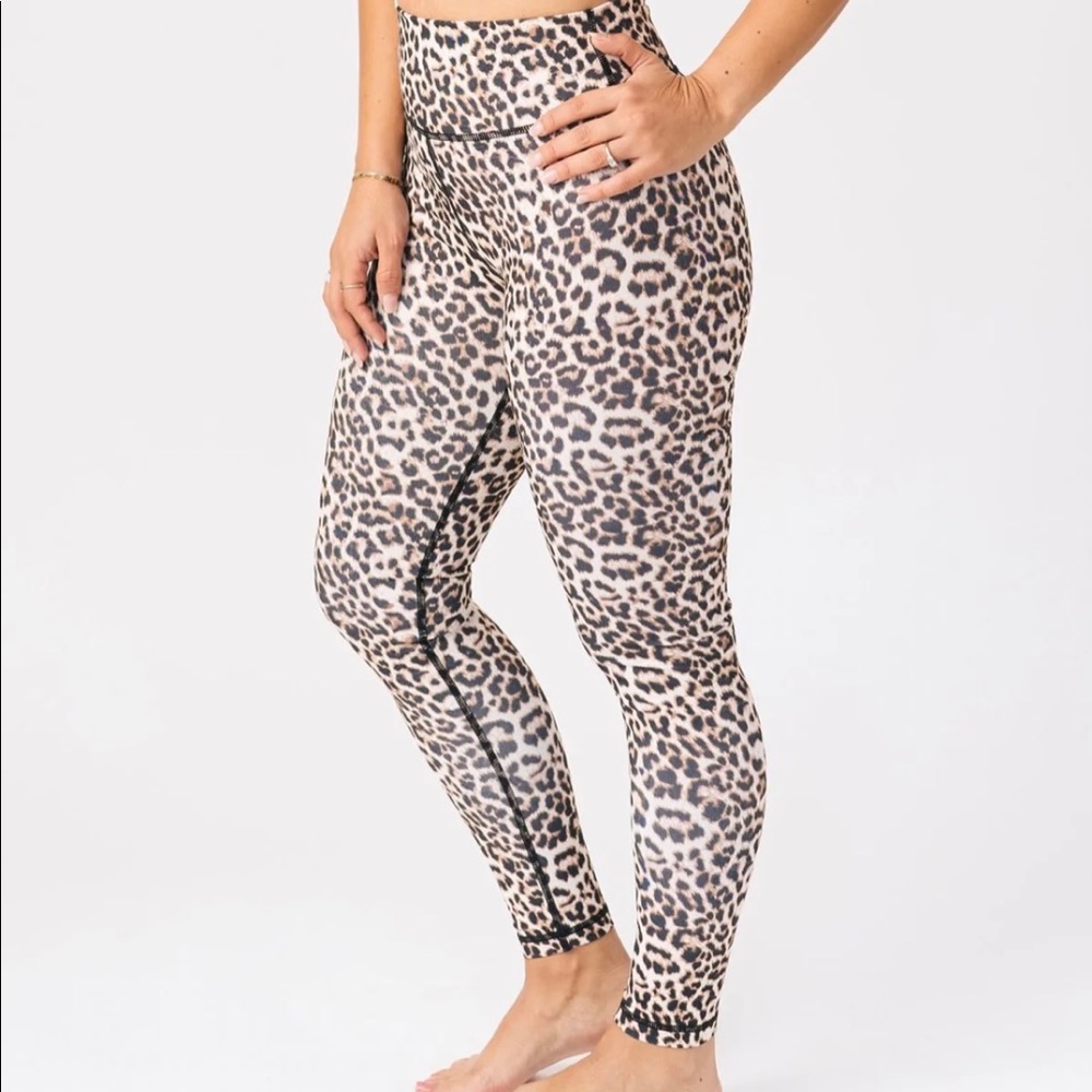 Zyia Leggings